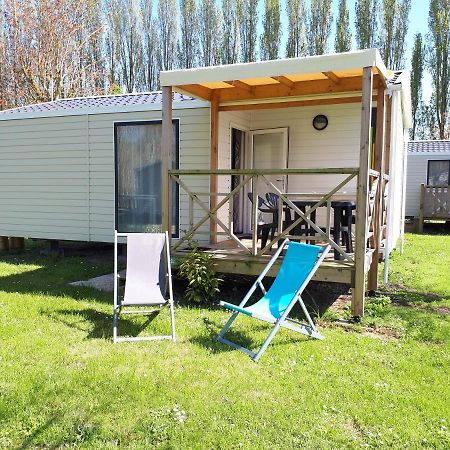 Hotel Camping Val de Boutonne Saint-Jean-dʼAngély Esterno foto